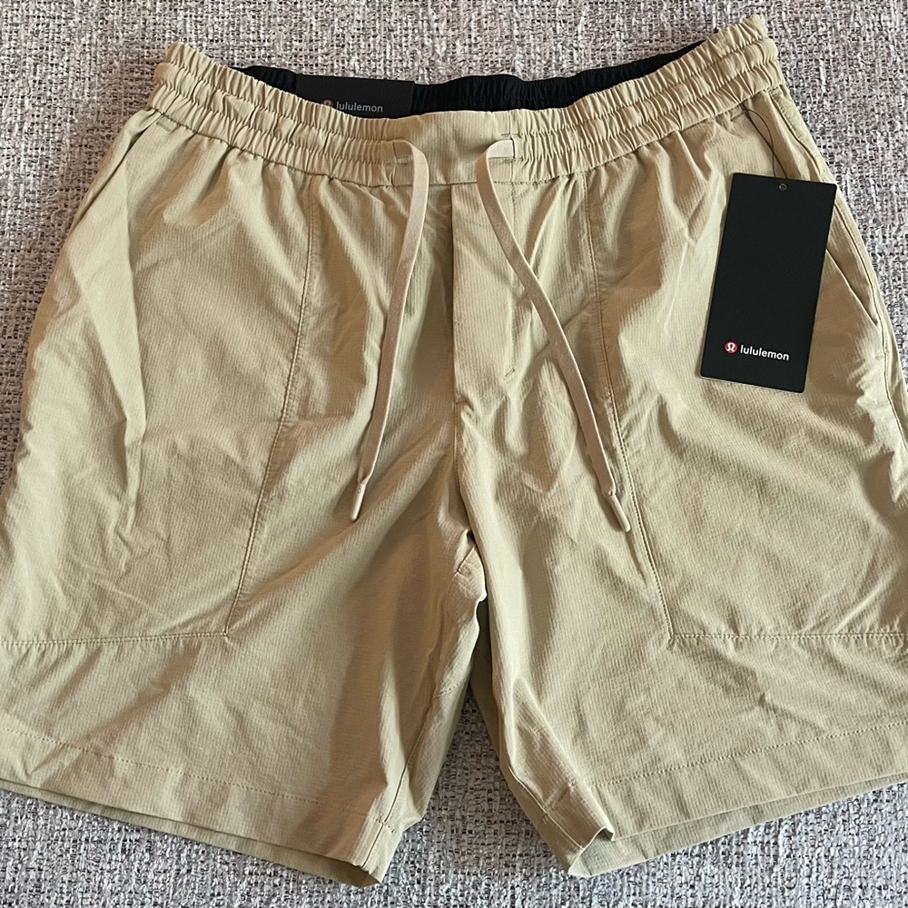 Lululemon Bowline Short 8”
